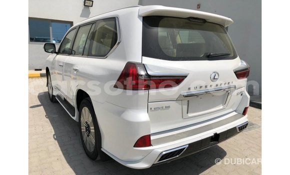 اشتري Imported Lexus LX White سيارة في Import - Dubai في Maseru اشتري Imported Lexus LX White سيارة في Import - Dubai في Maseru
