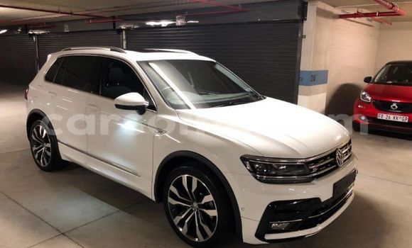 Acheter Occasion Voiture Volkswagen Tiguan Blanc à Butha Buthe, Butha-Buthe Acheter Occasion Voiture Volkswagen Tiguan Blanc à Butha Buthe, Butha-Buthe