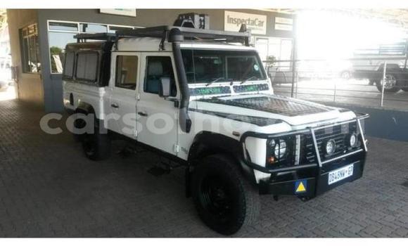 اشتري مستعمل Land Rover Defender White سيارة في Hlotse في Leribe اشتري مستعمل Land Rover Defender White سيارة في Hlotse في Leribe