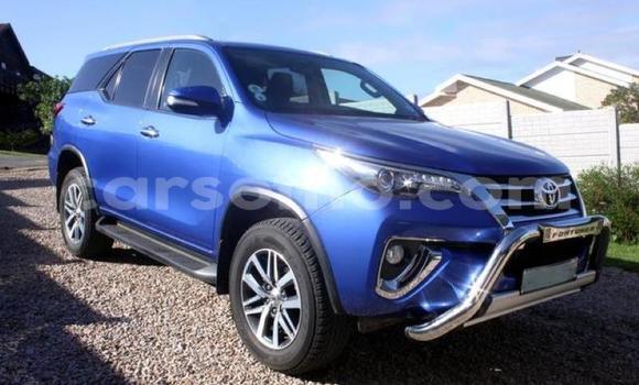 اشتري مستعمل Toyota Fortuner Blue سيارة في Maputsoa في Leribe اشتري مستعمل Toyota Fortuner Blue سيارة في Maputsoa في Leribe