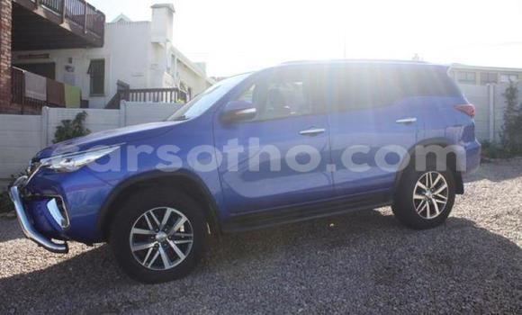 اشتري مستعمل Toyota Fortuner Blue سيارة في Maputsoa في Leribe اشتري مستعمل Toyota Fortuner Blue سيارة في Maputsoa في Leribe