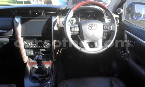 اشتري مستعمل Toyota Fortuner Blue سيارة في Maputsoa في Leribe اشتري مستعمل Toyota Fortuner Blue سيارة في Maputsoa في Leribe