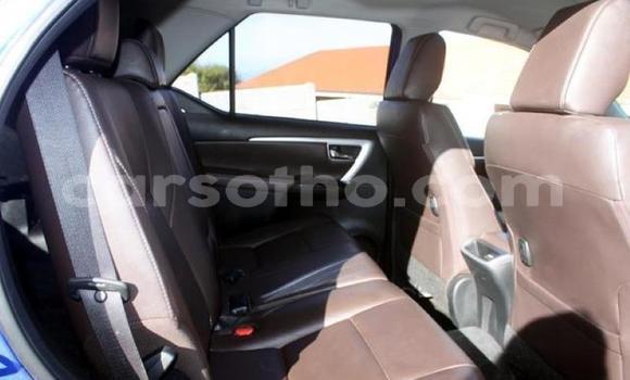 اشتري مستعمل Toyota Fortuner Blue سيارة في Maputsoa في Leribe اشتري مستعمل Toyota Fortuner Blue سيارة في Maputsoa في Leribe