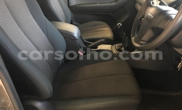 Acheter Occasion Voiture Toyota Corolla Rouge à Hlotse, Leribe Acheter Occasion Voiture Toyota Corolla Rouge à Hlotse, Leribe