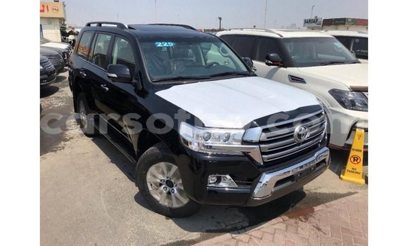 Sayi Imported Toyota Land Cruiser Black Mota in Import - Dubai a Maseru Sayi Imported Toyota Land Cruiser Black Mota in Import - Dubai a Maseru