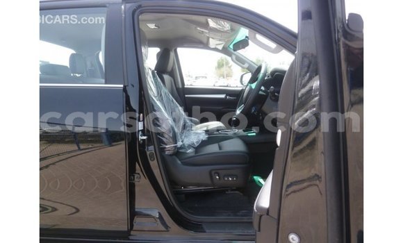 اشتري Imported Toyota Hilux Black سيارة في Import - Dubai في Maseru اشتري Imported Toyota Hilux Black سيارة في Import - Dubai في Maseru