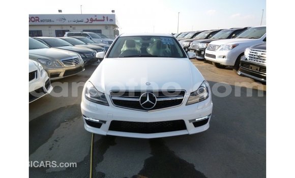 Buy Import Mercedes-Benz 200 White Car in Import - Dubai in Maseru Buy Import Mercedes-Benz 200 White Car in Import - Dubai in Maseru