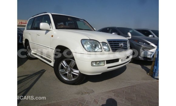 Buy Import Toyota Land Cruiser White Car in Import - Dubai in Maseru Buy Import Toyota Land Cruiser White Car in Import - Dubai in Maseru