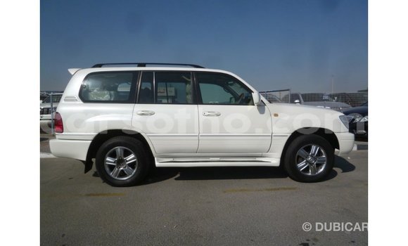 Buy Import Toyota Land Cruiser White Car in Import - Dubai in Maseru Buy Import Toyota Land Cruiser White Car in Import - Dubai in Maseru