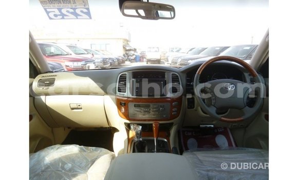 Buy Import Toyota Land Cruiser White Car in Import - Dubai in Maseru Buy Import Toyota Land Cruiser White Car in Import - Dubai in Maseru