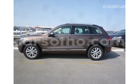Sayi Imported Volkswagen Touareg Brown Mota in Import - Dubai a Maseru Sayi Imported Volkswagen Touareg Brown Mota in Import - Dubai a Maseru