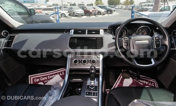 Buy Import Land Rover Range Rover Black Car in Import - Dubai in Maseru Buy Import Land Rover Range Rover Black Car in Import - Dubai in Maseru