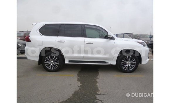 اشتري Imported Lexus LX White سيارة في Import - Dubai في Maseru اشتري Imported Lexus LX White سيارة في Import - Dubai في Maseru