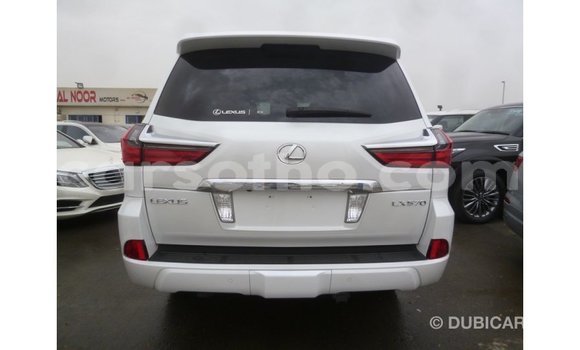 اشتري Imported Lexus LX White سيارة في Import - Dubai في Maseru اشتري Imported Lexus LX White سيارة في Import - Dubai في Maseru