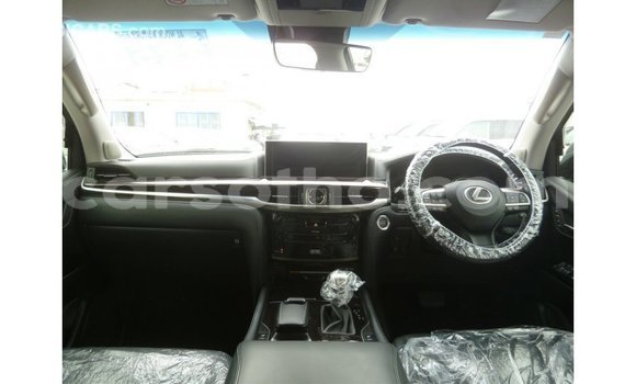 اشتري Imported Lexus LX White سيارة في Import - Dubai في Maseru اشتري Imported Lexus LX White سيارة في Import - Dubai في Maseru