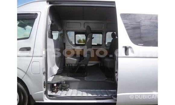 Sayi Imported Toyota Hiace Other Mota in Import - Dubai a Maseru Sayi Imported Toyota Hiace Other Mota in Import - Dubai a Maseru