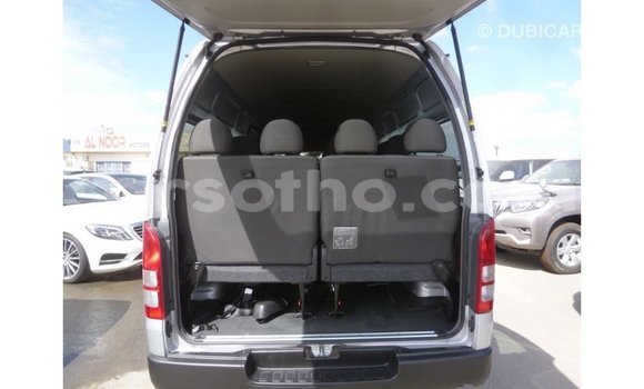Sayi Imported Toyota Hiace Other Mota in Import - Dubai a Maseru Sayi Imported Toyota Hiace Other Mota in Import - Dubai a Maseru