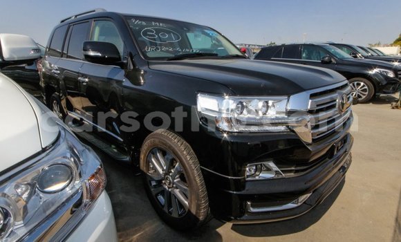Sayi Imported Toyota Land Cruiser Black Mota in Import - Dubai a Maseru Sayi Imported Toyota Land Cruiser Black Mota in Import - Dubai a Maseru