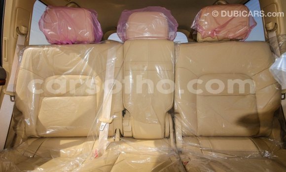 Sayi Imported Toyota Land Cruiser Black Mota in Import - Dubai a Maseru Sayi Imported Toyota Land Cruiser Black Mota in Import - Dubai a Maseru