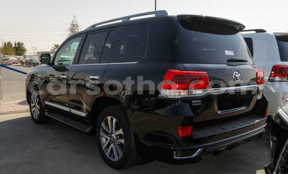 Sayi Imported Toyota Land Cruiser Black Mota in Import - Dubai a Maseru Sayi Imported Toyota Land Cruiser Black Mota in Import - Dubai a Maseru
