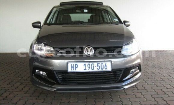 Acheter Occasion Voiture Volkswagen Polo Gris à Butha–Buthe, Thaba-Tseka Acheter Occasion Voiture Volkswagen Polo Gris à Butha–Buthe, Thaba-Tseka
