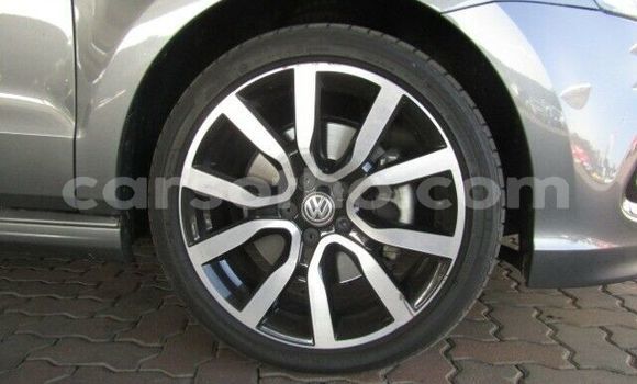 Acheter Occasion Voiture Volkswagen Polo Gris à Butha–Buthe, Thaba-Tseka Acheter Occasion Voiture Volkswagen Polo Gris à Butha–Buthe, Thaba-Tseka