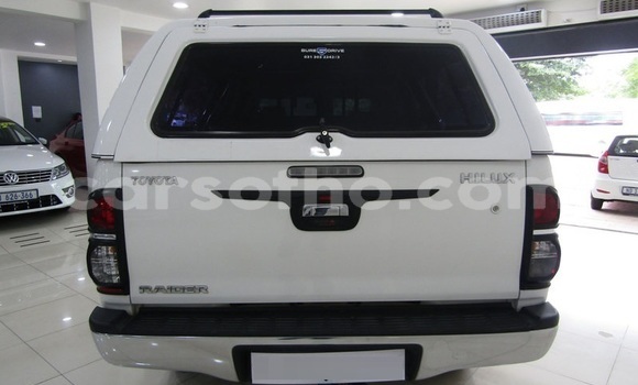 اشتري مستعمل Toyota Hilux White سيارة في Maputsoe في Leribe اشتري مستعمل Toyota Hilux White سيارة في Maputsoe في Leribe
