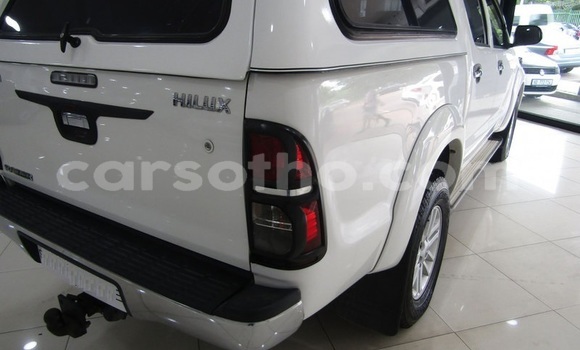 اشتري مستعمل Toyota Hilux White سيارة في Maputsoe في Leribe اشتري مستعمل Toyota Hilux White سيارة في Maputsoe في Leribe