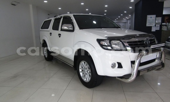 اشتري مستعمل Toyota Hilux White سيارة في Maputsoe في Leribe اشتري مستعمل Toyota Hilux White سيارة في Maputsoe في Leribe