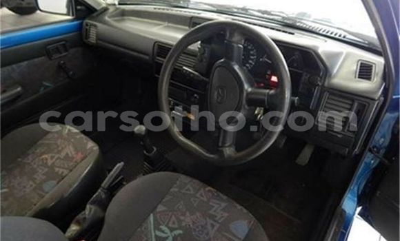 Acheter Occasion Voiture Mazda 323 Bleu à Maseru, Maseru Acheter Occasion Voiture Mazda 323 Bleu à Maseru, Maseru