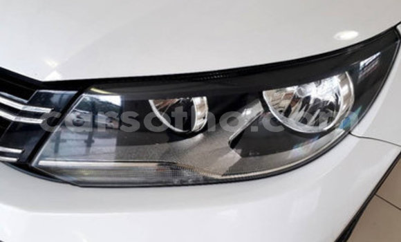 Acheter Occasion Voiture Volkswagen Tiguan Blanc à Hlotse, Leribe Acheter Occasion Voiture Volkswagen Tiguan Blanc à Hlotse, Leribe