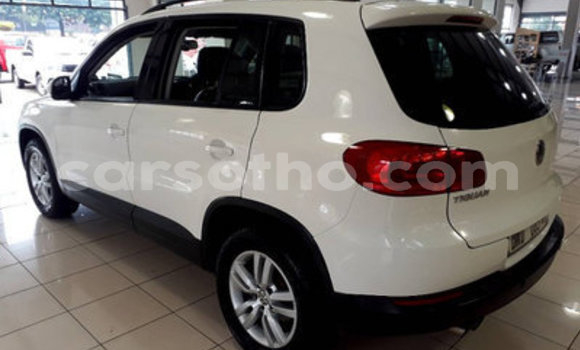 Acheter Occasion Voiture Volkswagen Tiguan Blanc à Hlotse, Leribe Acheter Occasion Voiture Volkswagen Tiguan Blanc à Hlotse, Leribe