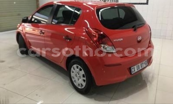 Sayi Na hannu Hyundai i20 Red Mota in Hlotse a Leribe Sayi Na hannu Hyundai i20 Red Mota in Hlotse a Leribe
