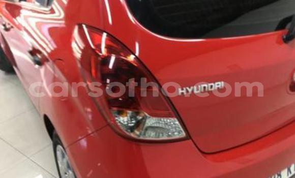Sayi Na hannu Hyundai i20 Red Mota in Hlotse a Leribe Sayi Na hannu Hyundai i20 Red Mota in Hlotse a Leribe