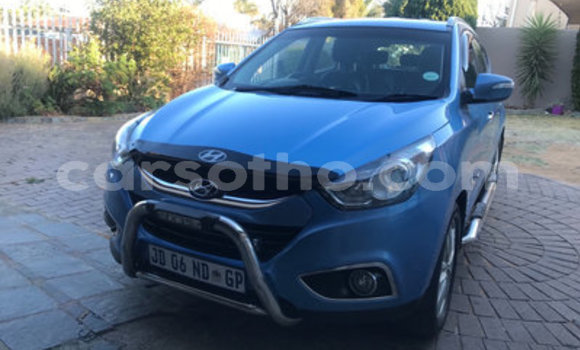 Acheter Occasion Voiture Hyundai ix35 Bleu à Hlotse, Leribe Acheter Occasion Voiture Hyundai ix35 Bleu à Hlotse, Leribe