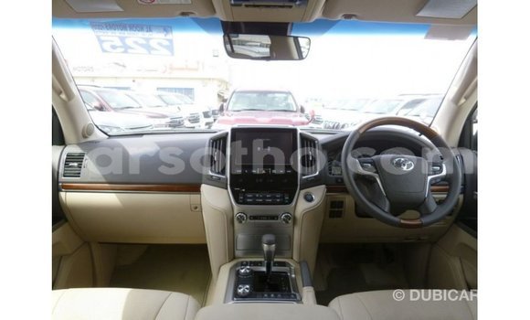 Sayi Imported Toyota Land Cruiser Other Mota in Import - Dubai a Maseru Sayi Imported Toyota Land Cruiser Other Mota in Import - Dubai a Maseru