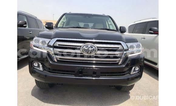 Acheter Import Voiture Toyota Land Cruiser Noir à Import - Dubai, Maseru Acheter Import Voiture Toyota Land Cruiser Noir à Import - Dubai, Maseru