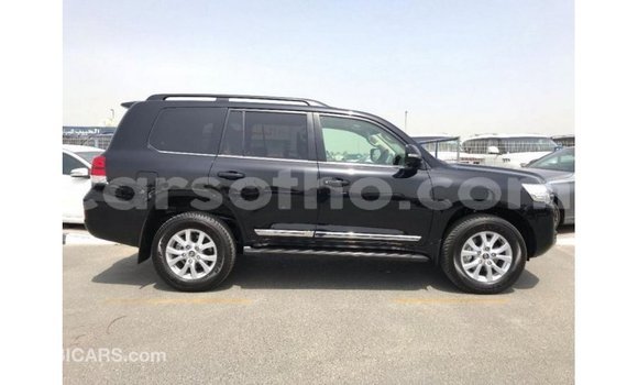 Acheter Import Voiture Toyota Land Cruiser Noir à Import - Dubai, Maseru Acheter Import Voiture Toyota Land Cruiser Noir à Import - Dubai, Maseru