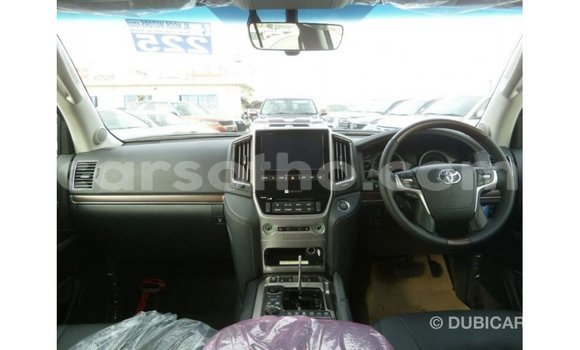 Sayi Imported Toyota Land Cruiser Black Mota in Import - Dubai a Maseru Sayi Imported Toyota Land Cruiser Black Mota in Import - Dubai a Maseru