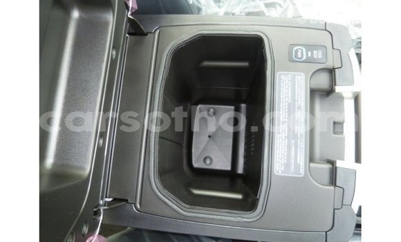 Sayi Imported Toyota Land Cruiser Black Mota in Import - Dubai a Maseru Sayi Imported Toyota Land Cruiser Black Mota in Import - Dubai a Maseru