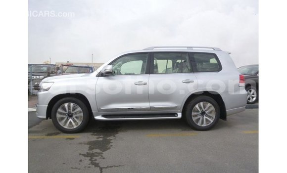اشتري Imported Toyota Land Cruiser Other سيارة في Import - Dubai في Maseru اشتري Imported Toyota Land Cruiser Other سيارة في Import - Dubai في Maseru