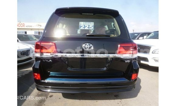 اشتري Imported Toyota Land Cruiser Black سيارة في Import - Dubai في Maseru اشتري Imported Toyota Land Cruiser Black سيارة في Import - Dubai في Maseru