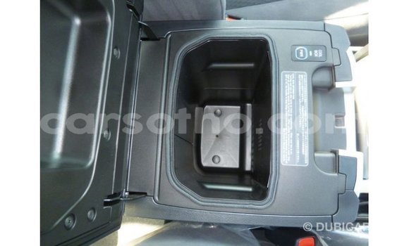 Sayi Imported Toyota Land Cruiser Black Mota in Import - Dubai a Maseru Sayi Imported Toyota Land Cruiser Black Mota in Import - Dubai a Maseru
