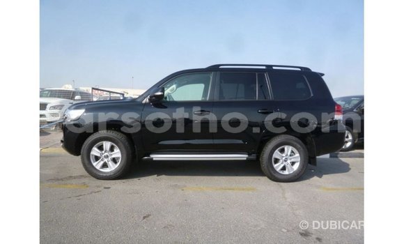 Sayi Imported Toyota Land Cruiser Black Mota in Import - Dubai a Maseru Sayi Imported Toyota Land Cruiser Black Mota in Import - Dubai a Maseru