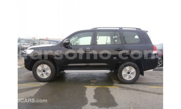 Sayi Imported Toyota Land Cruiser Black Mota in Import - Dubai a Maseru Sayi Imported Toyota Land Cruiser Black Mota in Import - Dubai a Maseru