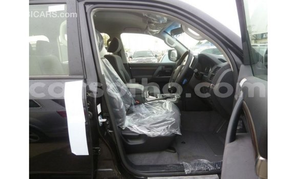 Sayi Imported Toyota Land Cruiser Black Mota in Import - Dubai a Maseru Sayi Imported Toyota Land Cruiser Black Mota in Import - Dubai a Maseru