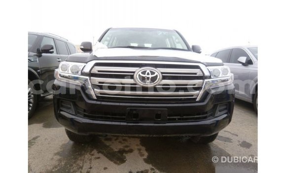 Sayi Imported Toyota Land Cruiser Black Mota in Import - Dubai a Maseru Sayi Imported Toyota Land Cruiser Black Mota in Import - Dubai a Maseru