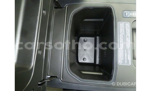 Sayi Imported Toyota Land Cruiser Black Mota in Import - Dubai a Maseru Sayi Imported Toyota Land Cruiser Black Mota in Import - Dubai a Maseru