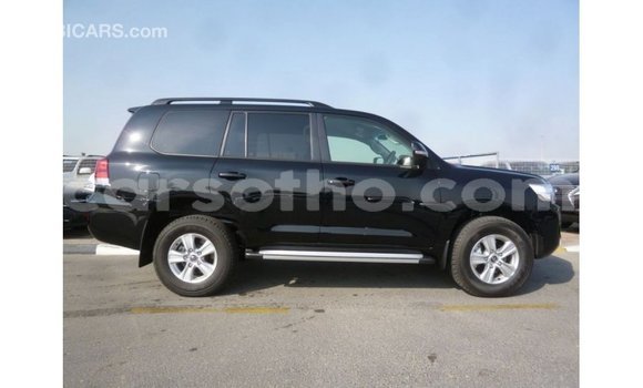 Sayi Imported Toyota Land Cruiser Black Mota in Import - Dubai a Maseru Sayi Imported Toyota Land Cruiser Black Mota in Import - Dubai a Maseru