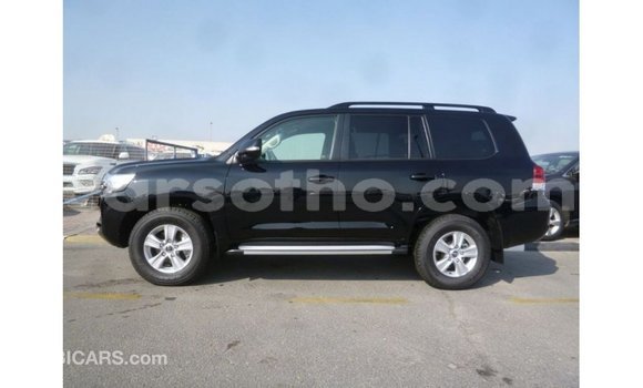 Sayi Imported Toyota Land Cruiser Black Mota in Import - Dubai a Maseru Sayi Imported Toyota Land Cruiser Black Mota in Import - Dubai a Maseru